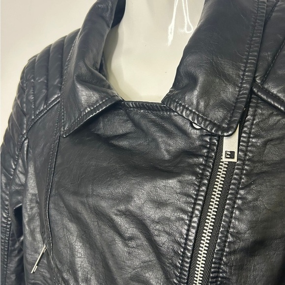 H&M Black Faux Leather Crop Moto Jacket Sz 8 - Picture 10 of 11